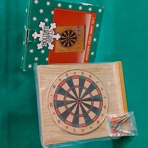 NIB Wooden Desk Dart Set